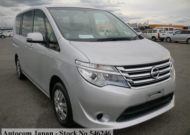 Nissan serena 2015